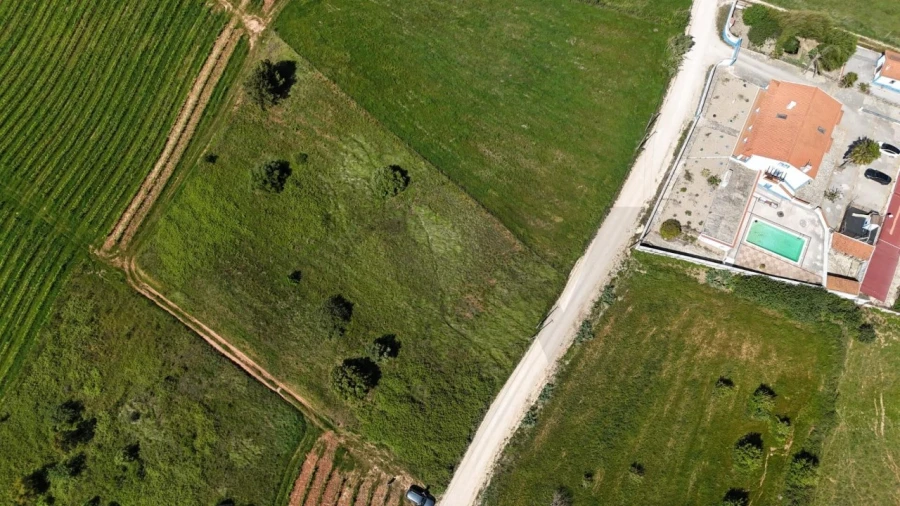 Terreno para Venda em Olhalvo Foto 19