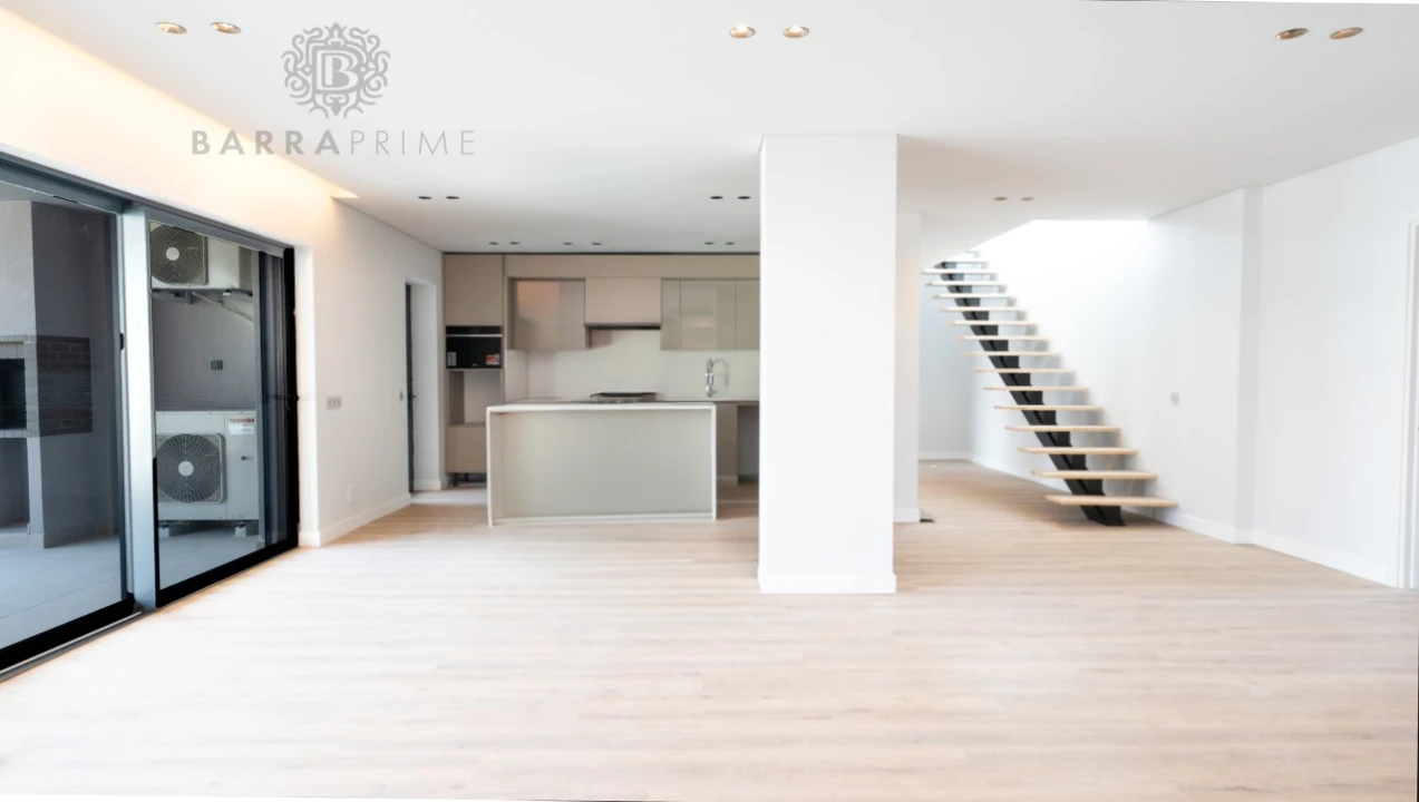 Apartamento T5 para Venda em Faro (Sé e São Pedro) Foto 3