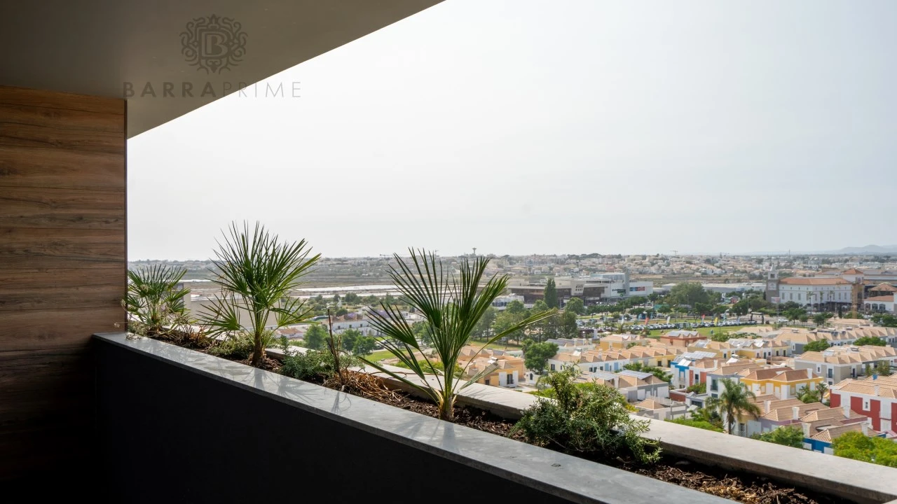 Apartamento T5 para Venda em Faro (Sé e São Pedro) Foto 13