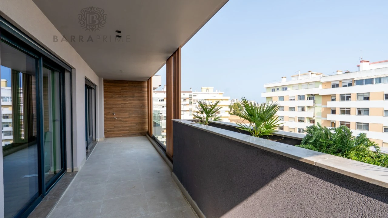 Apartamento T5 para Venda em Faro (Sé e São Pedro) Foto 19