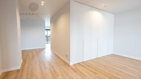 Apartamento T5 para Venda em Faro (Sé e São Pedro)