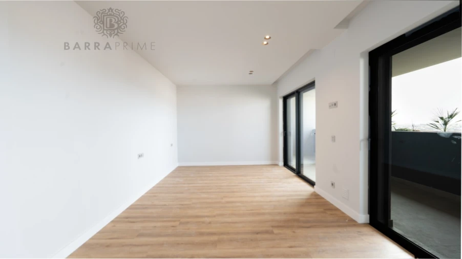 Apartamento T5 para Venda em Faro (Sé e São Pedro) Foto 9