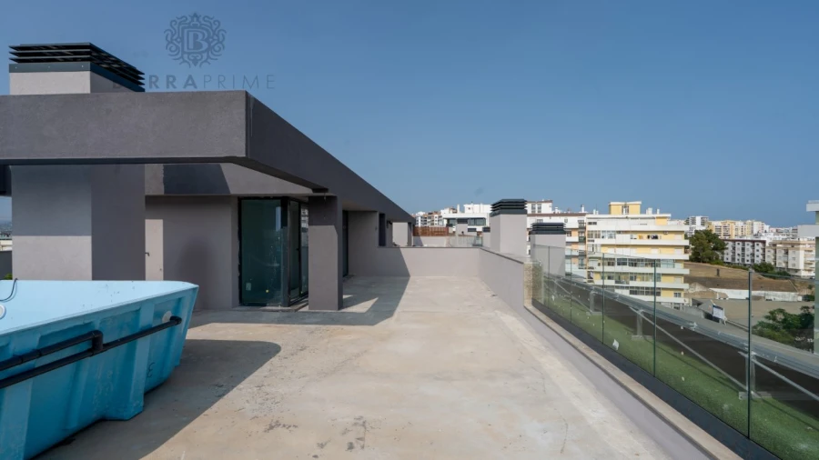 Apartamento T5 para Venda em Faro (Sé e São Pedro) Foto 27