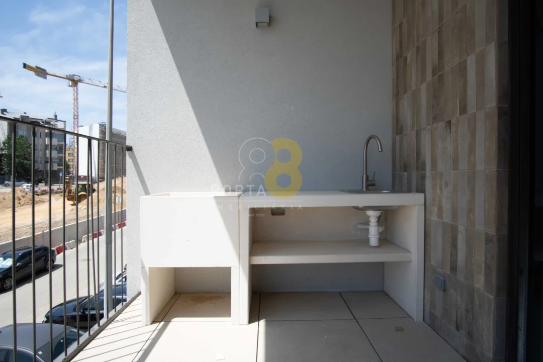 Apartamento T1 para Venda em Santa Marinha e São Pedro da Afurada Foto 4