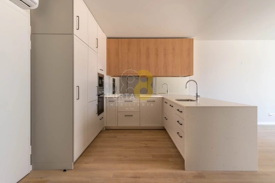 Apartamento T1 para Venda em Santa Marinha e São Pedro da Afurada Foto 1