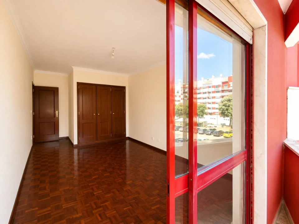 Apartamento T2 para Venda em Algueirão-Mem Martins Foto 12