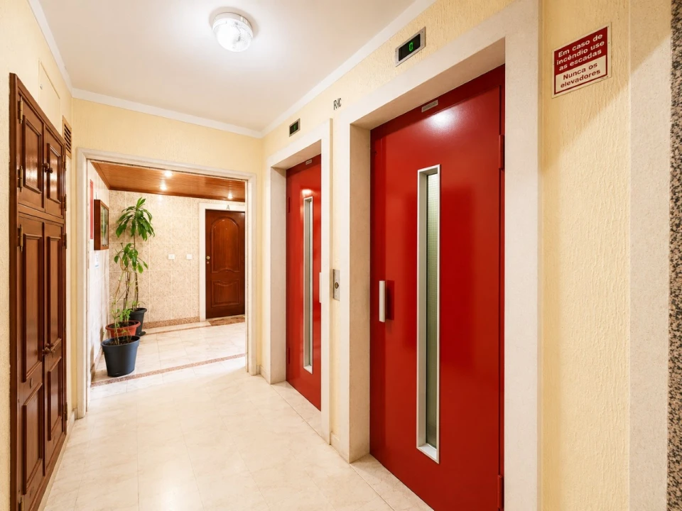 Apartamento T2 para Venda em Algueirão-Mem Martins Foto 17