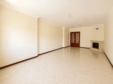 Apartamento T2 para Venda em Algueirão-Mem Martins