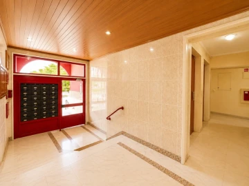 Apartamento T2 para Venda em Algueirão-Mem Martins