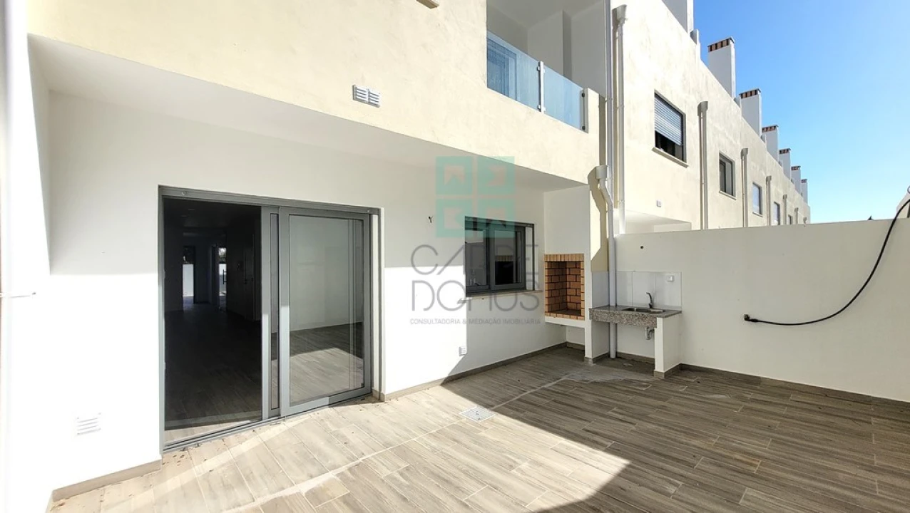 Moradia T3 para Venda em Tavira (Santa Maria e Santiago) Foto 6