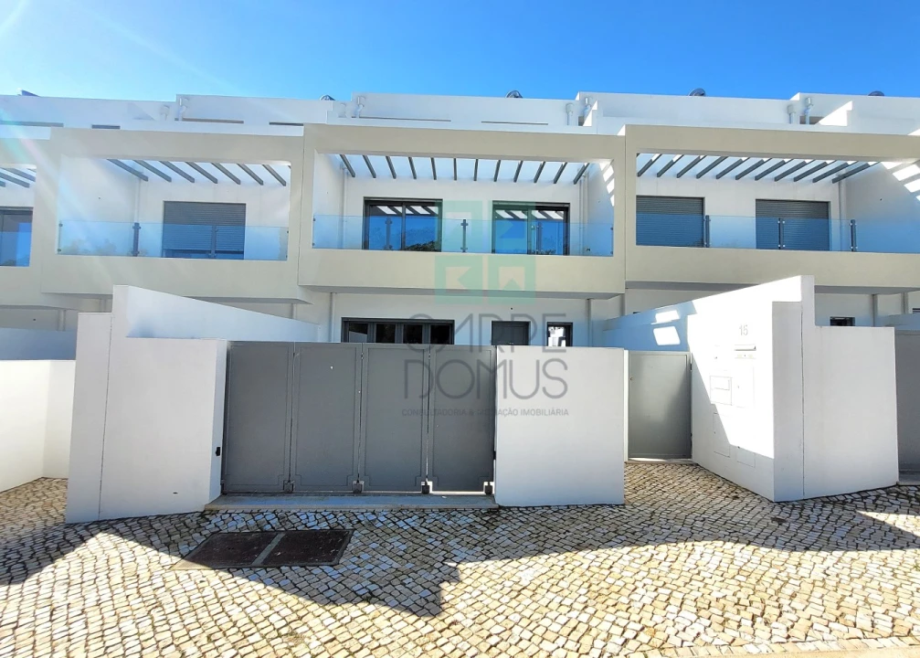 Moradia T3 para Venda em Tavira (Santa Maria e Santiago) Foto 11