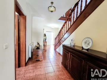 Moradia T5 para Venda em São Pedro de Arcos