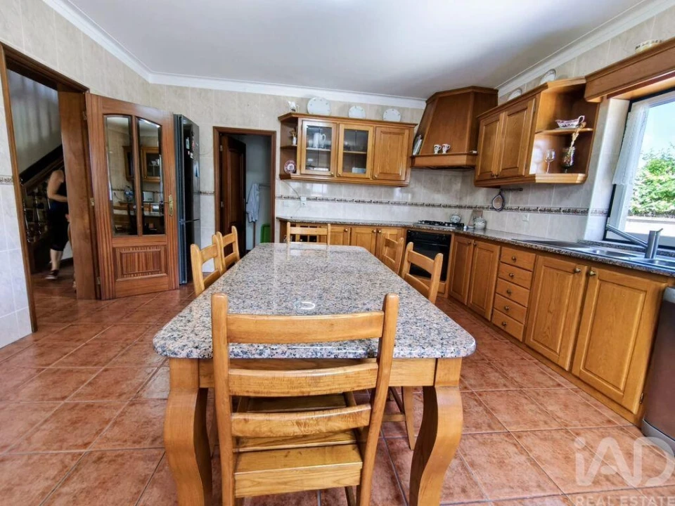 Moradia T5 para Venda em São Pedro de Arcos Foto 16