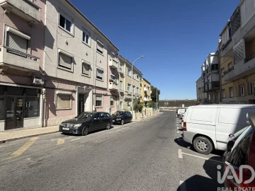 Apartamento T2 para Venda em Alfragide