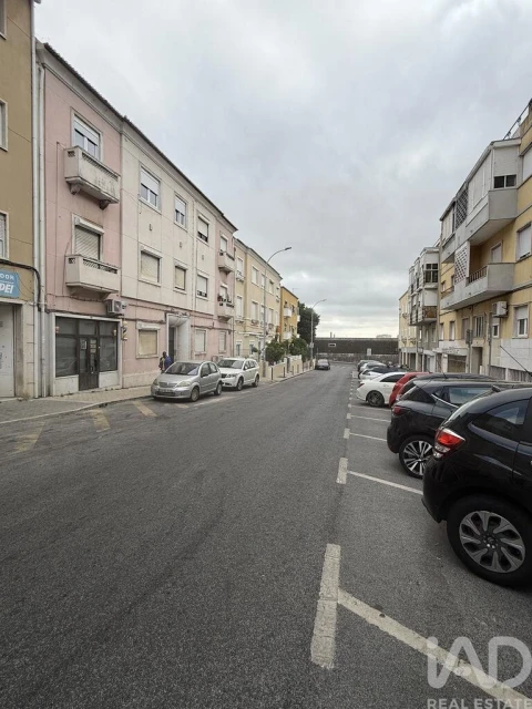 Apartamento T2 para Venda em Alfragide