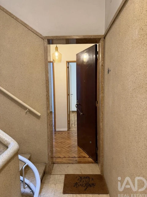Apartamento T2 para Venda em Alfragide