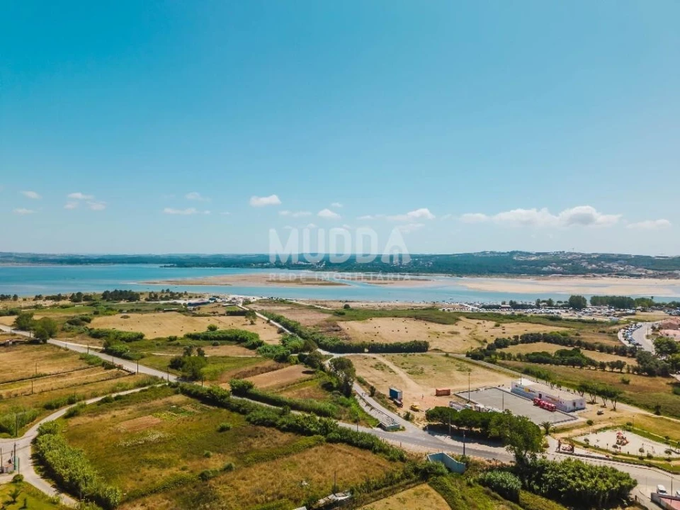 Moradia T2 para Venda em Foz do Arelho Foto 27