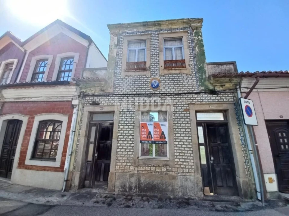 Moradia T4 para Venda em Ovar, São João, Arada e São Vicente de Pereira Jusã Foto 1