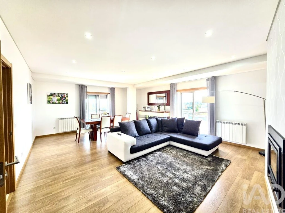 Apartamento T3 para Venda em Currelos, Papízios e Sobral Foto 3