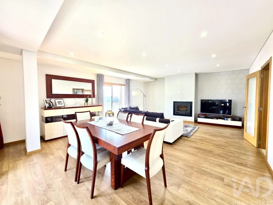 Apartamento T3 para Venda em Currelos, Papízios e Sobral Foto 7