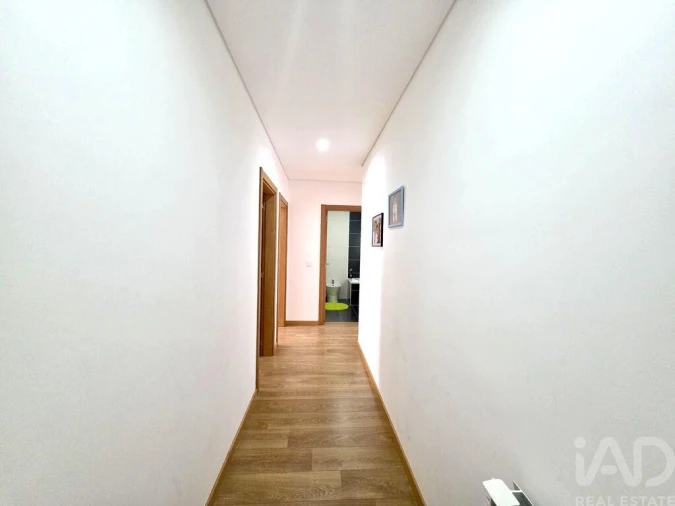 Apartamento T3 para Venda em Currelos, Papízios e Sobral Foto 15