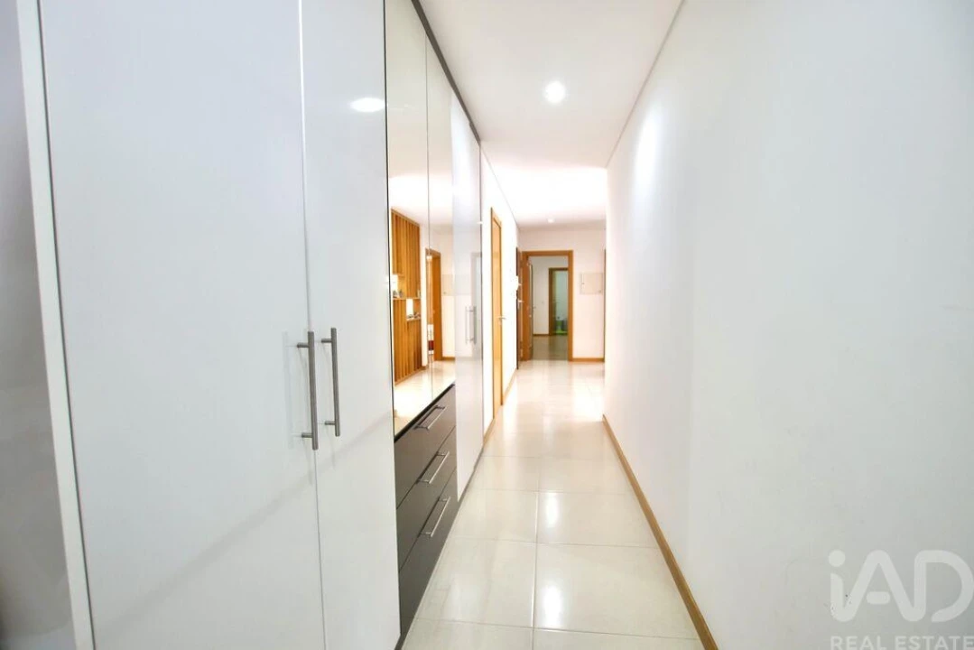 Apartamento T3 para Venda em Currelos, Papízios e Sobral Foto 23