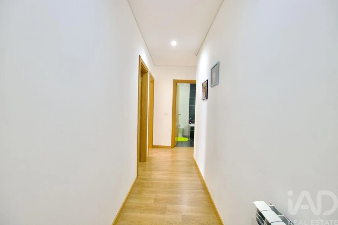 Apartamento T3 para Venda em Currelos, Papízios e Sobral Foto 28