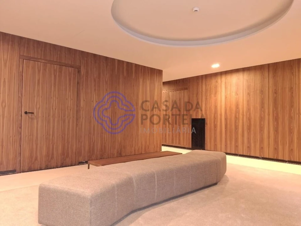 Apartamento T4 para Venda em Santa Marinha e São Pedro da Afurada Foto 5