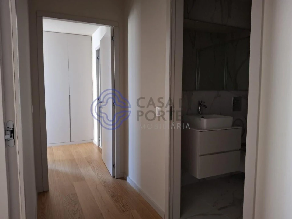 Apartamento T4 para Venda em Santa Marinha e São Pedro da Afurada Foto 12