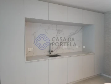 Apartamento T4 para Venda em Santa Marinha e São Pedro da Afurada