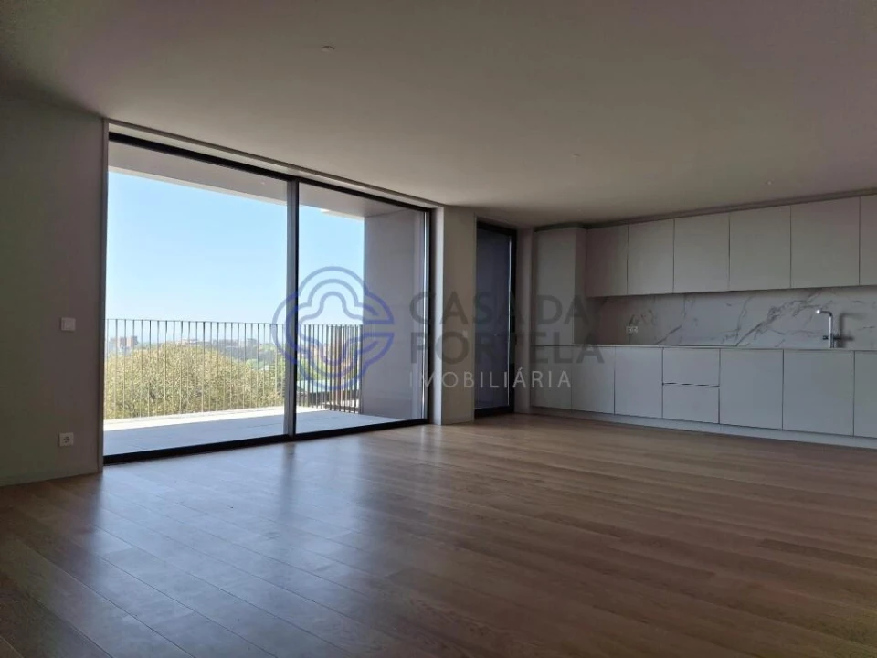 Apartamento T4 para Venda em Santa Marinha e São Pedro da Afurada Foto 3