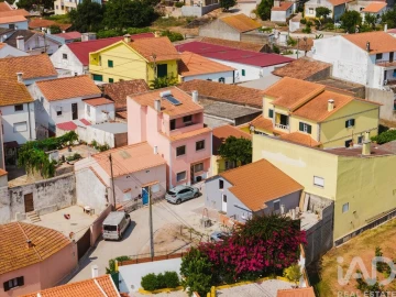 Moradia T2 para Venda em Painho e Figueiros