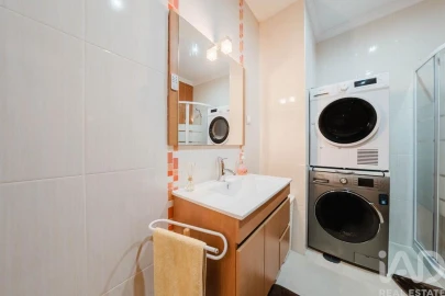 Moradia T2 para Venda em Painho e Figueiros