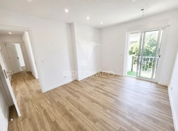 Apartamento T2 para Venda em Alfragide