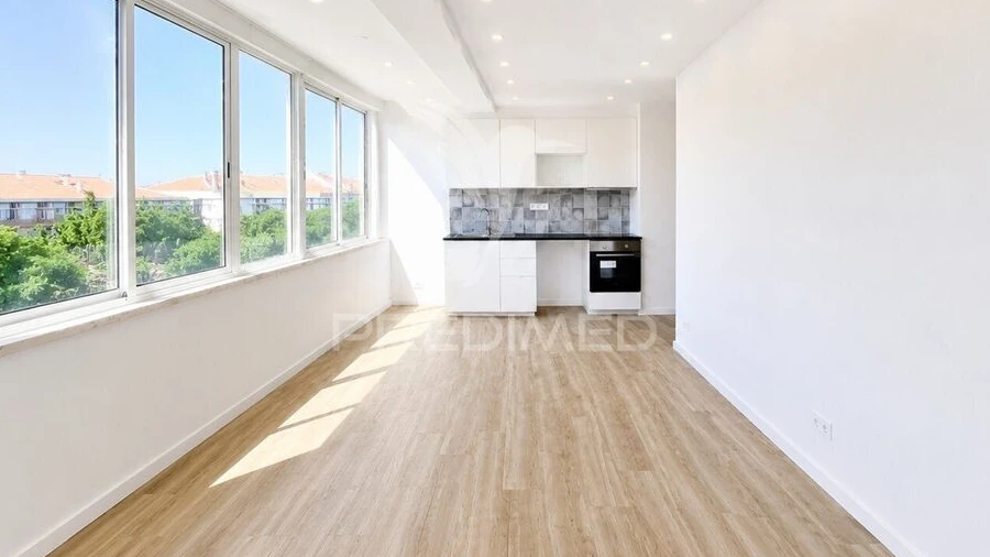 Apartamento T2 para Venda em Alfragide
