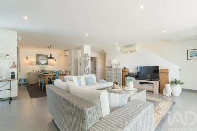 Moradia T3 para Venda em Ferragudo
