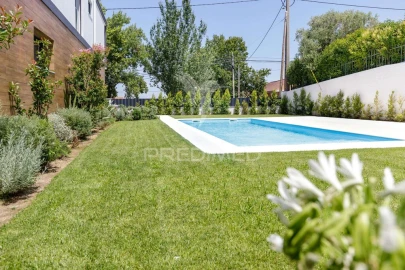 Apartamento T2 para Venda em Santa Iria de Azoia, São João da Talha e Bobadela
