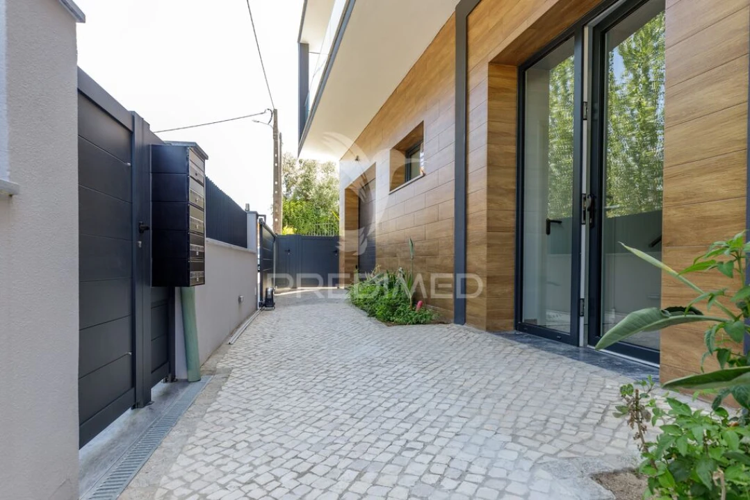 Apartamento T2 para Venda em Santa Iria de Azoia, São João da Talha e Bobadela Foto 10