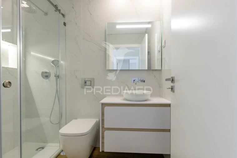 Apartamento T2 para Venda em Santa Iria de Azoia, São João da Talha e Bobadela Foto 18