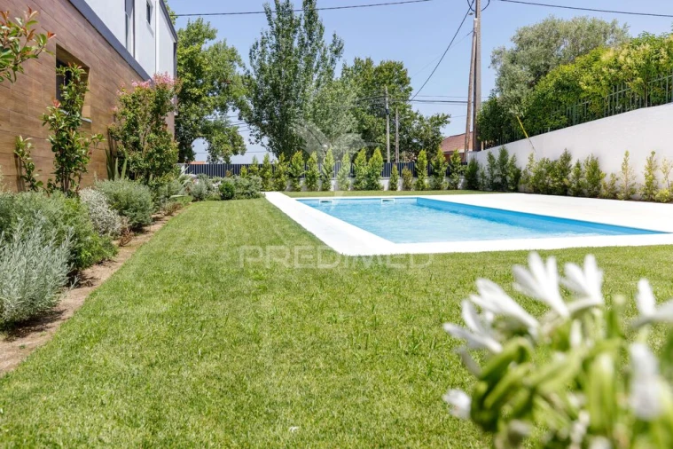 Apartamento T2 para Venda em Santa Iria de Azoia, São João da Talha e Bobadela Foto 8