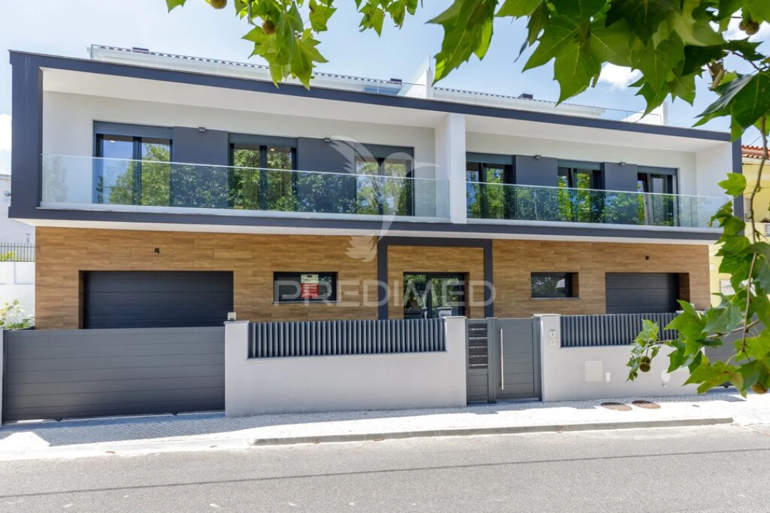 Apartamento T2 para Venda em Santa Iria de Azoia, São João da Talha e Bobadela Foto 1