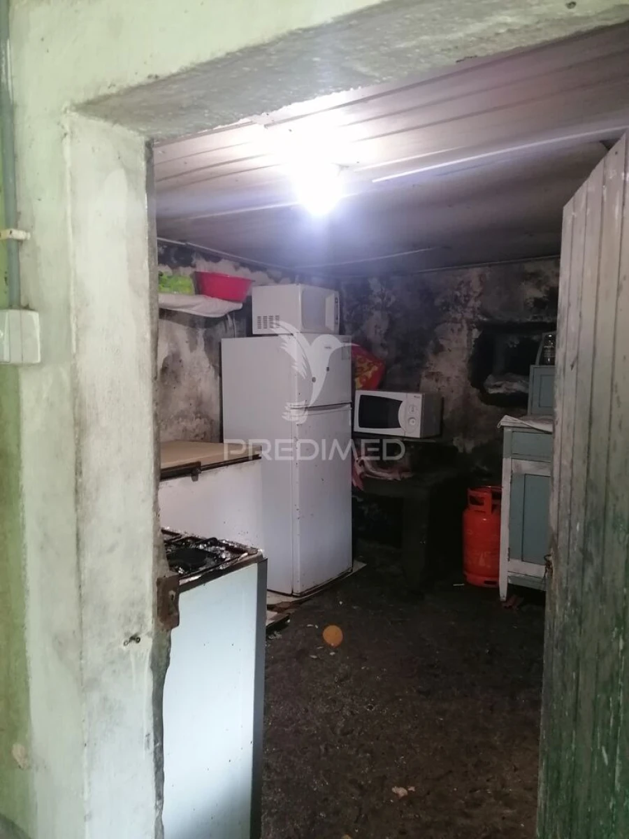 Moradia T4 para Venda em Estreito de Camara de Lobos Foto 6