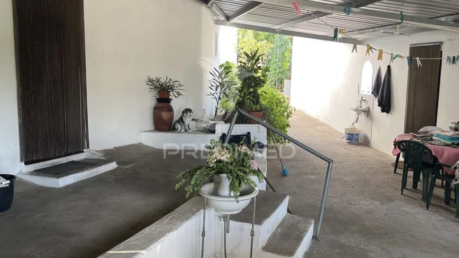 Quinta T2 para Venda em Longomel