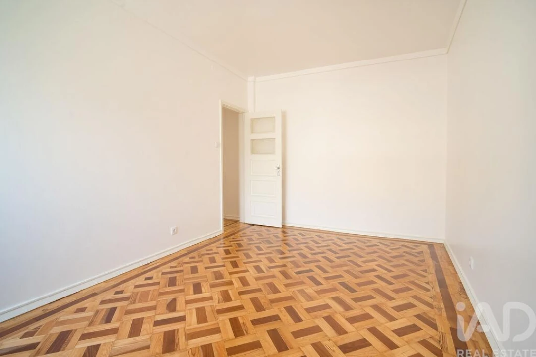 Apartamento T3 para Arrendamento em Peniche Foto 6