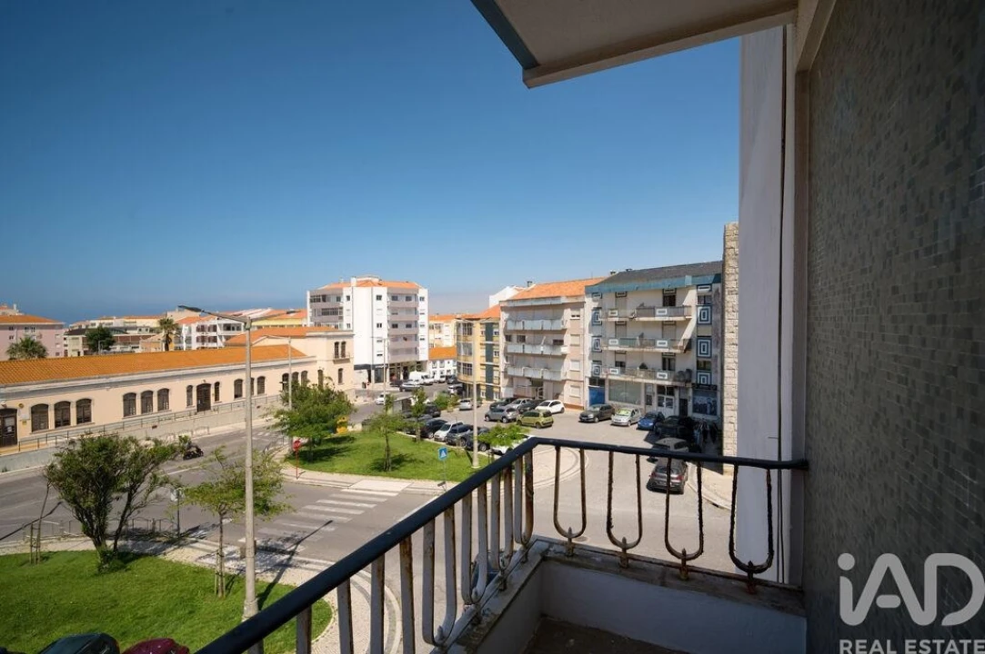 Apartamento T3 para Arrendamento em Peniche Foto 16