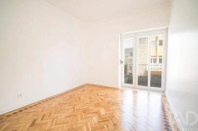 Apartamento T3 para Arrendamento em Peniche