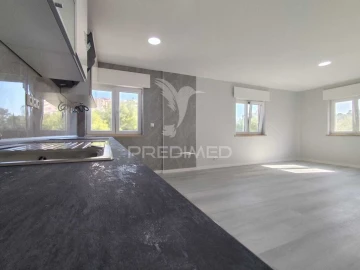 Apartamento T2 para Venda em Corroios