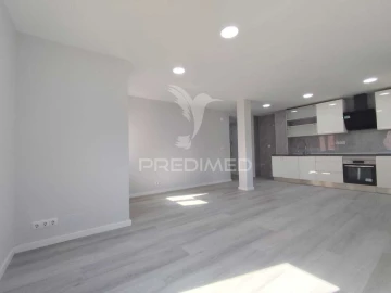 Apartamento T2 para Venda em Corroios