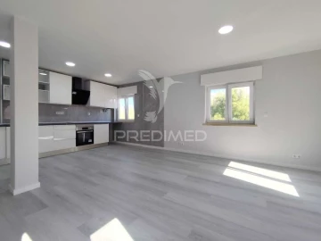 Apartamento T2 para Venda em Corroios