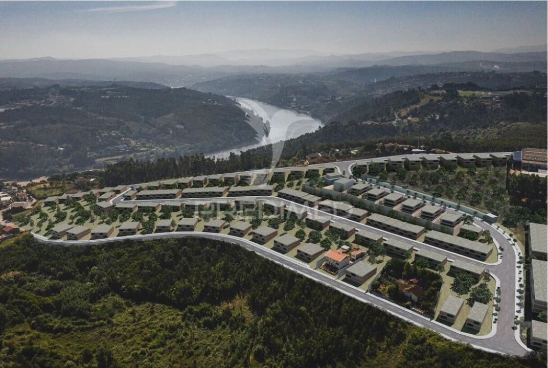 Terreno para Venda em Sandim, Olival, Lever e Crestuma Foto 2